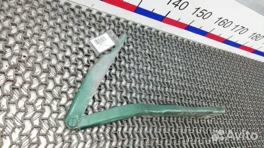 Петля капота jeep grand cherokee WJ (81C06D501)