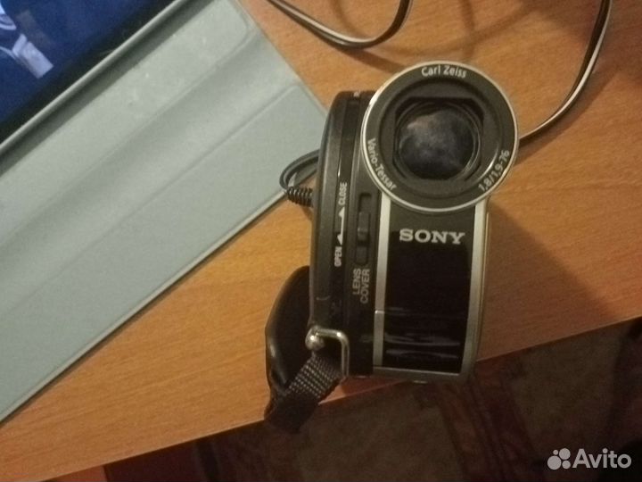 Видеокамера sony