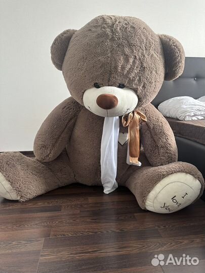 Плюшевый медведь большой