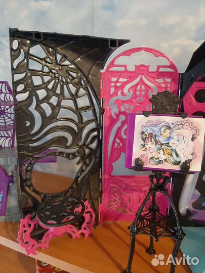 Монстер хай мебель как новая, клуб