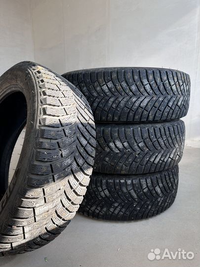 Michelin X-Ice North 4 SUV 235/55 R19 105T