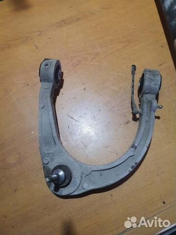 Рычаг подвески верхний передний левый Cadillac Srx