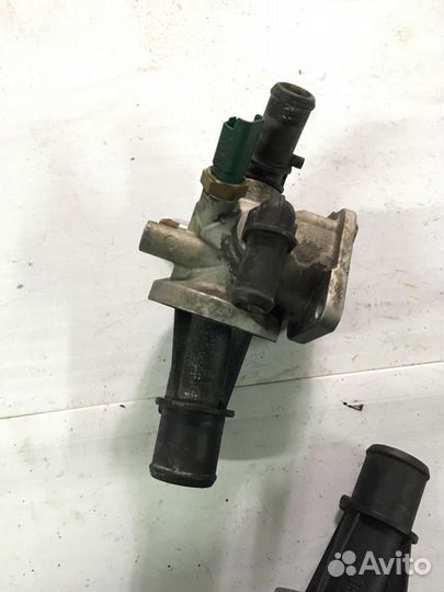 Корпус термостата 55182499 1.3cdti Opel / Fiat
