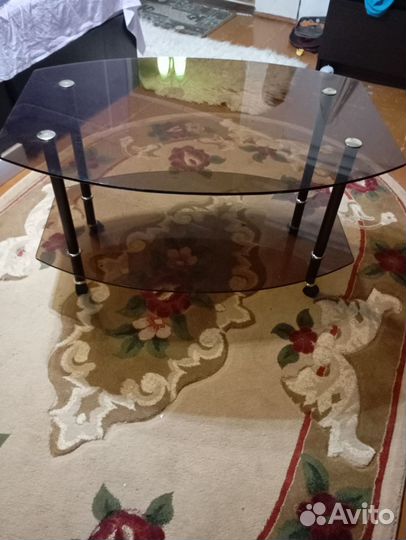 Журнальный столик