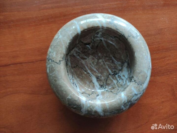 Пепельница из камня