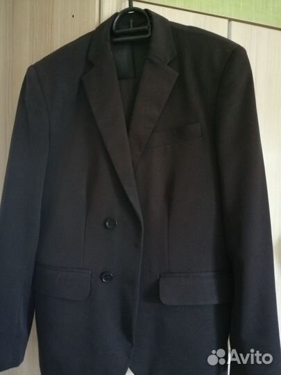 Школьные рубашки и пиджак