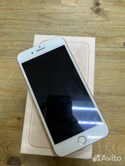 iPhone 8 Plus, 64 ГБ