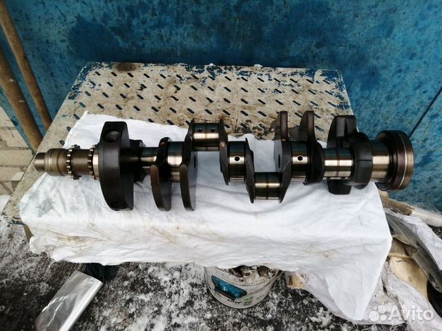 Коленвал двигателя M62B44 BMW X5 e53