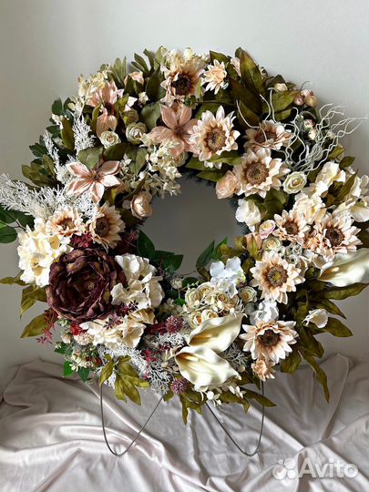 Ритуальные венки ручной работы