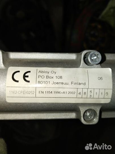 Доводчики дверей