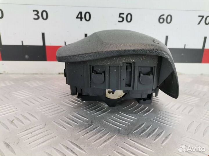 Подушка безопасности водителя Renault Scenic 3