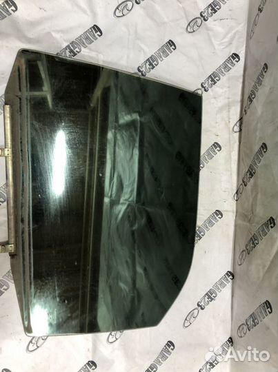 Стекло задней левой двери Lexus Rx 300