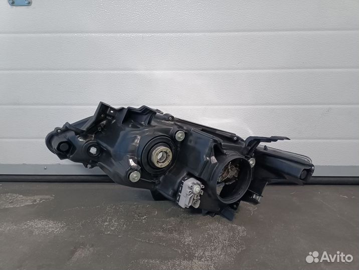 Фара правая Toyota Camry 7 хв50 11-17