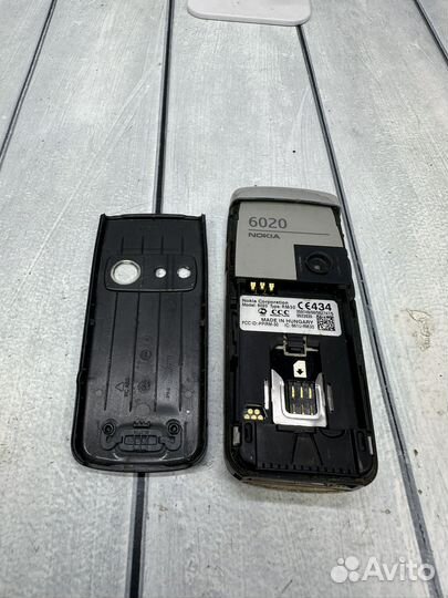 Nokia 6020