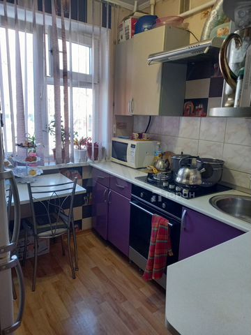 4-к. квартира, 61 м², 1/5 эт.