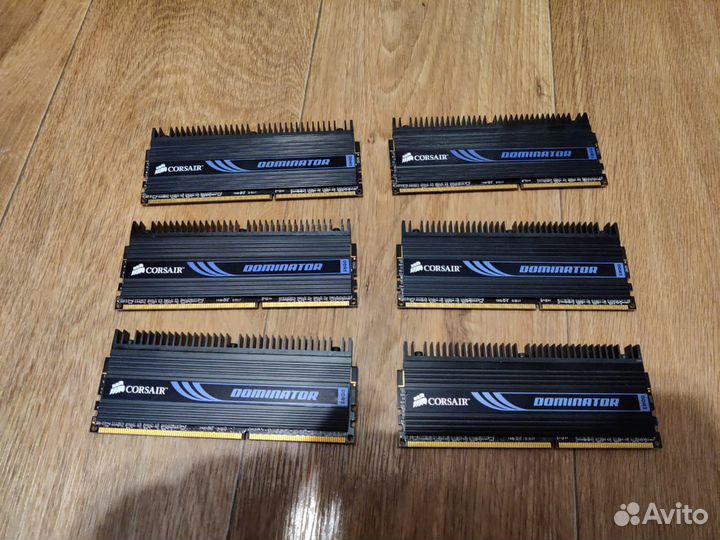 Оперативная память corsair dominatortr6X12G1600C8