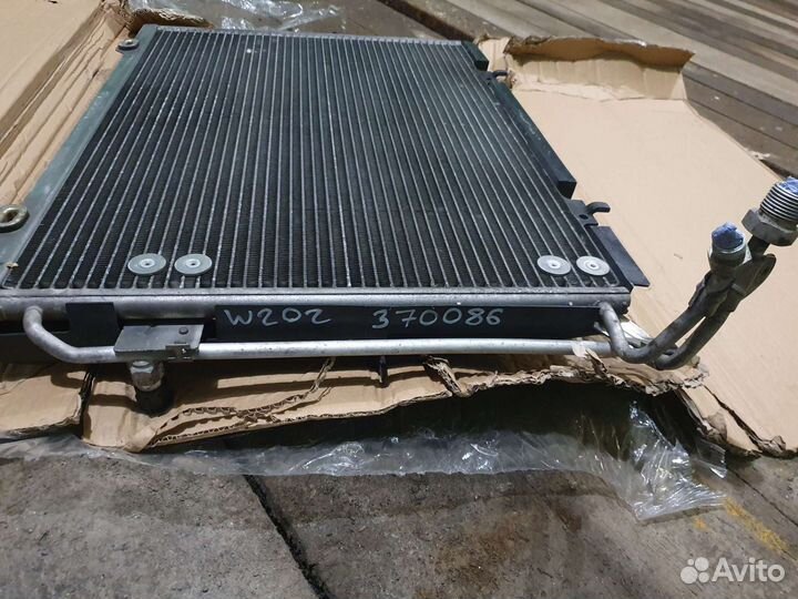 Радиатор кондиционера w202