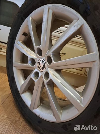 Nokian Tyres Hakkapeliitta R3 225/50 R17