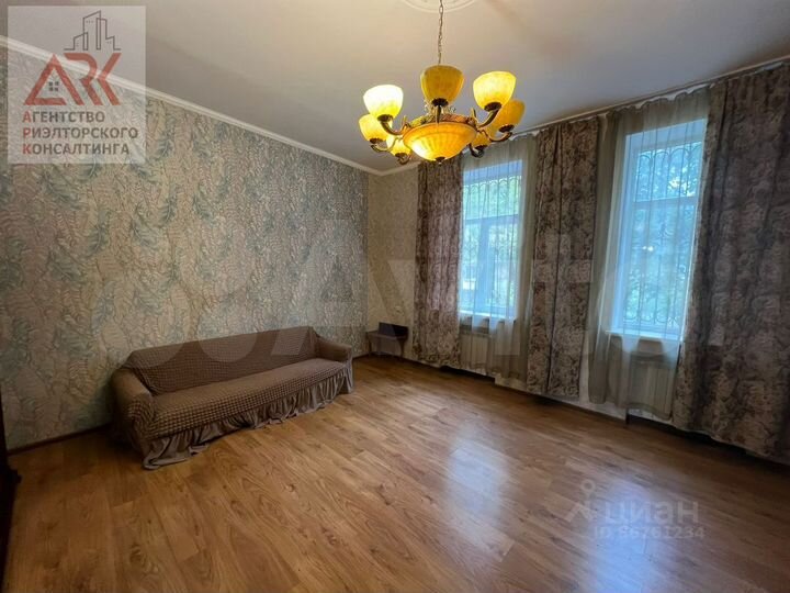 4-к. квартира, 111 м², 1/2 эт.