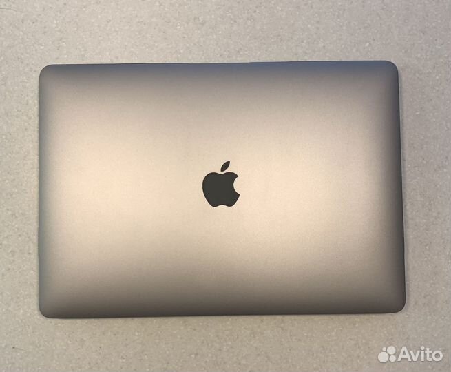 Apple macbook air 13 М1 (2020) 8 и 256Gb