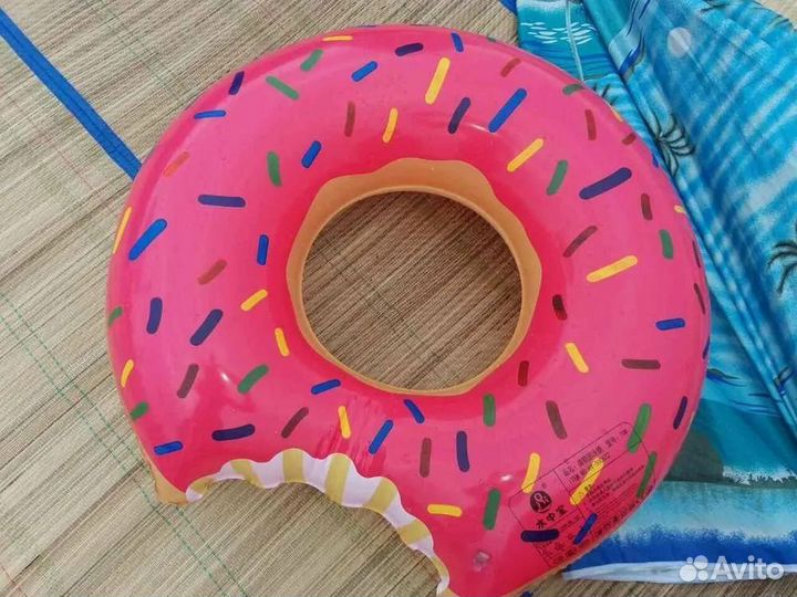 Надувной круг Пончик 120 см