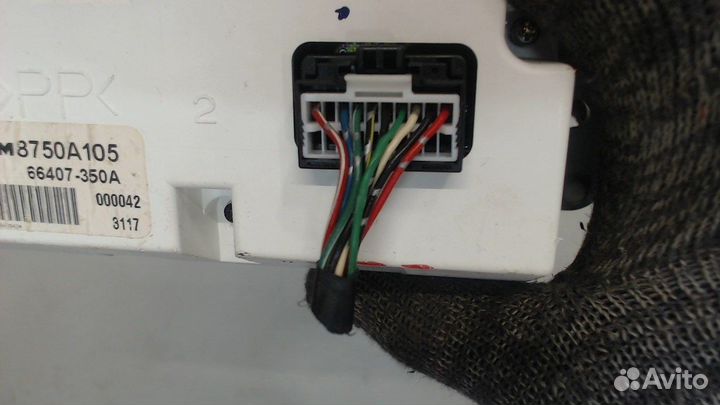 Дисплей компьютера Mitsubishi Endeavor, 2008