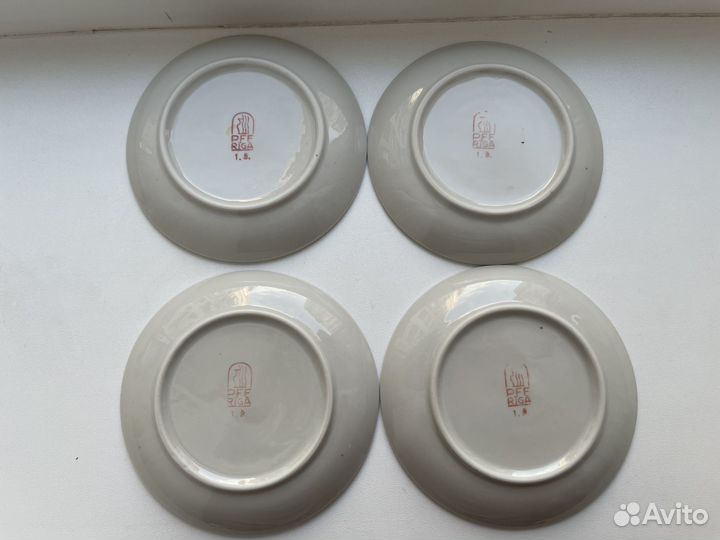 Чашка и маленькие блюдца. Рига. Добруш. СССР