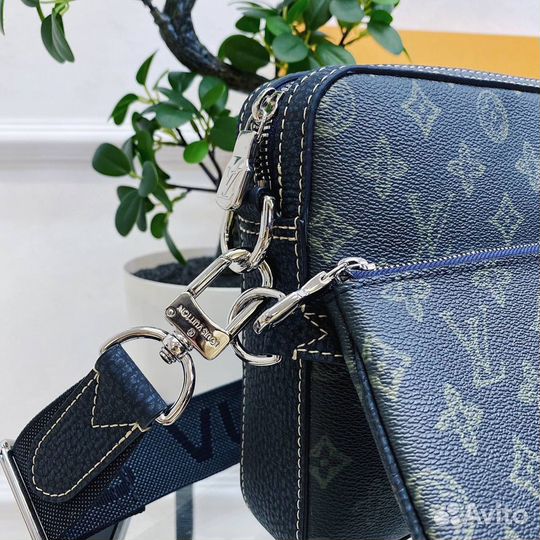 Сумка мессенджер Louis Vuitton Trio