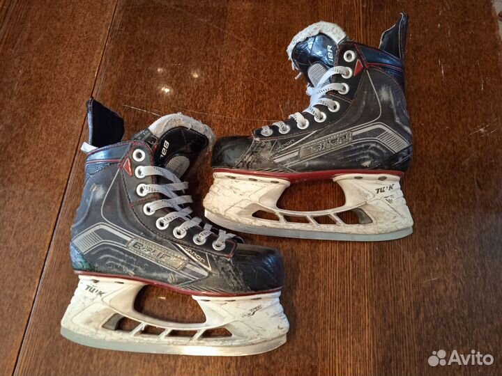 Хоккейные коньки bauer vapor X500 разме 1d детские