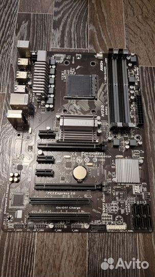AM3+ Gigabyte GA-970A-DS3P
