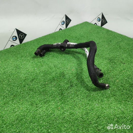 Патрубок системы охлаждения Audi Q5 FYB 2019