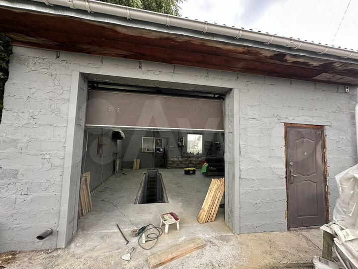 Гараж, > 30 м²