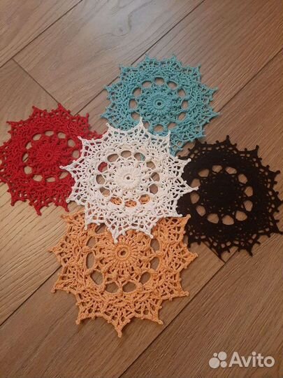 Салфетка-мини вязаная ручная работа