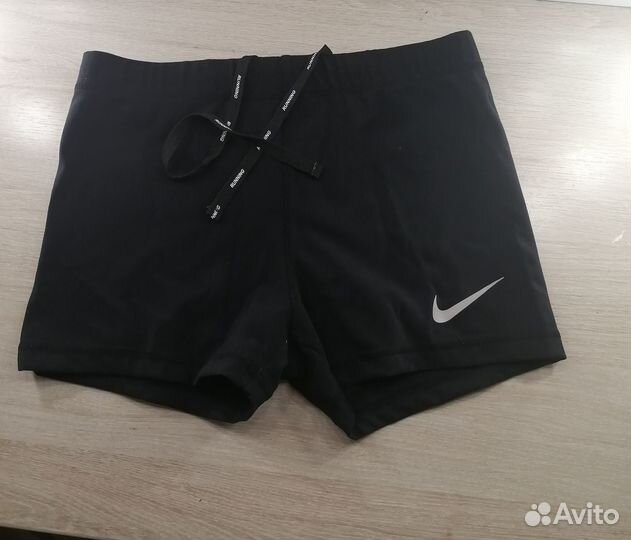 Шорты спортивные женские Nike