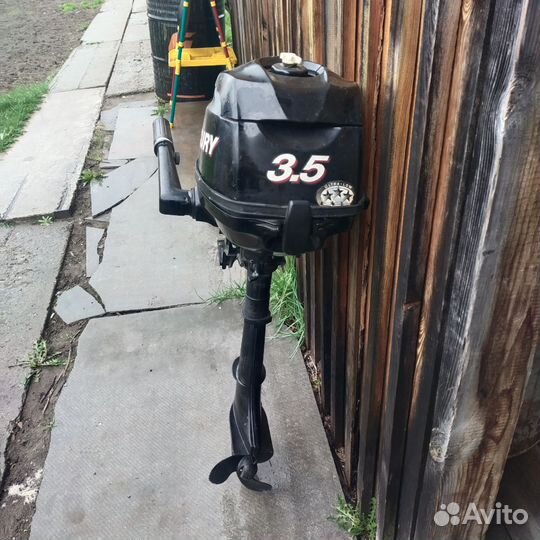 Лодочный мотор