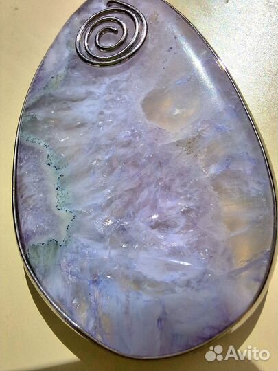 Подвески и браслеты