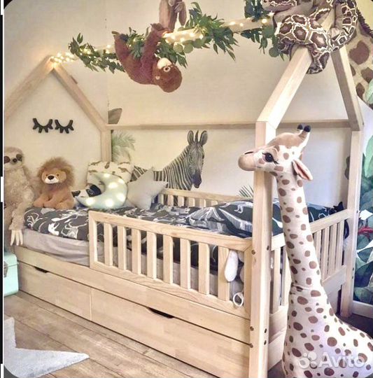 Кровать домик с доп спальным местом