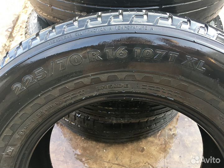 Nokian Tyres Hakkapeliitta Truck F2 225/70 R16 и 225/70 R16