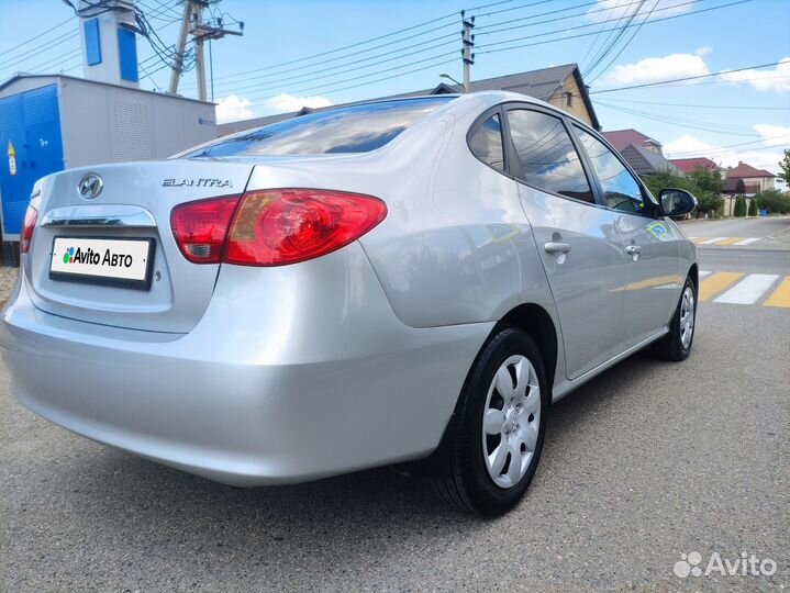 Hyundai Elantra 1.6 AT, 2010, 310 000 км