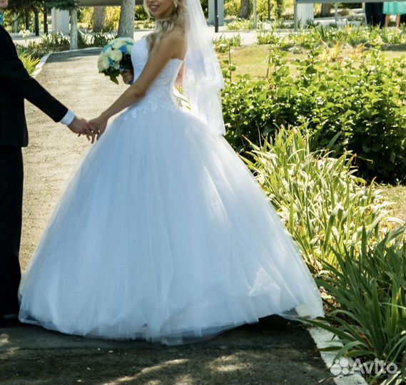 Свадебное платье