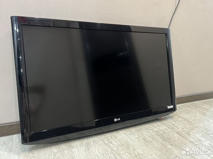 Телевизор Lg 42 дюйма состояние отличное