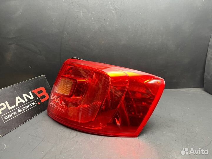 Стоп-сигнал задний правый Volkswagen Jetta MK6