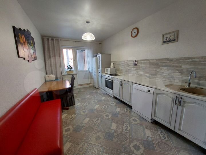 3-к. квартира, 80,4 м², 2/3 эт.