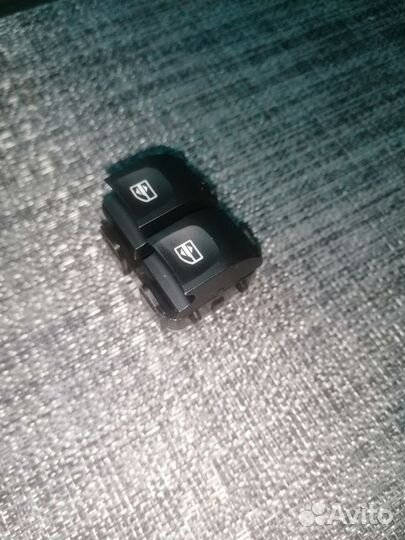Кнопки стеклоподъемников Renault