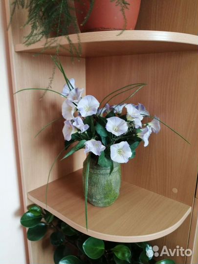 Цветок искуственный в горшочке