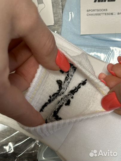 Носки белые Nike женские высокие