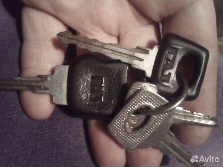 Ключи:авто. Разные