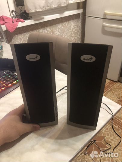 Компьютерные колонки genius