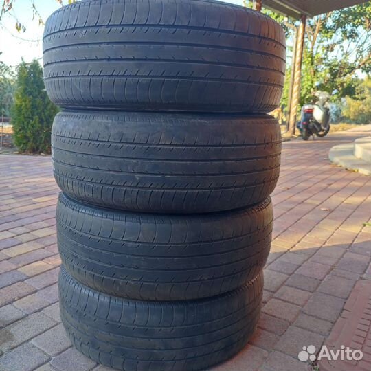 Yokohama BluEarth E70 215/55 R17 200K