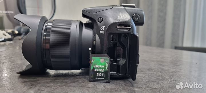 Фотоаппарат Sony Alpha 3500